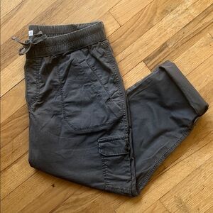 Sonoma Women's Charcoal Gray Cargo Capri Pants